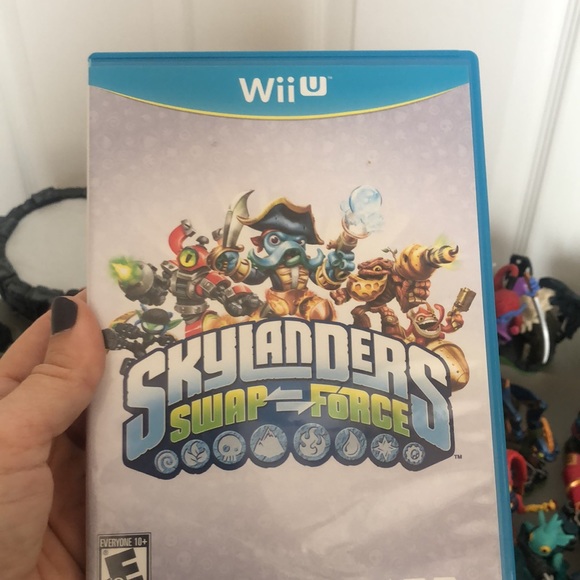 WiiU Skylanders bundle - Picture 2 of 2